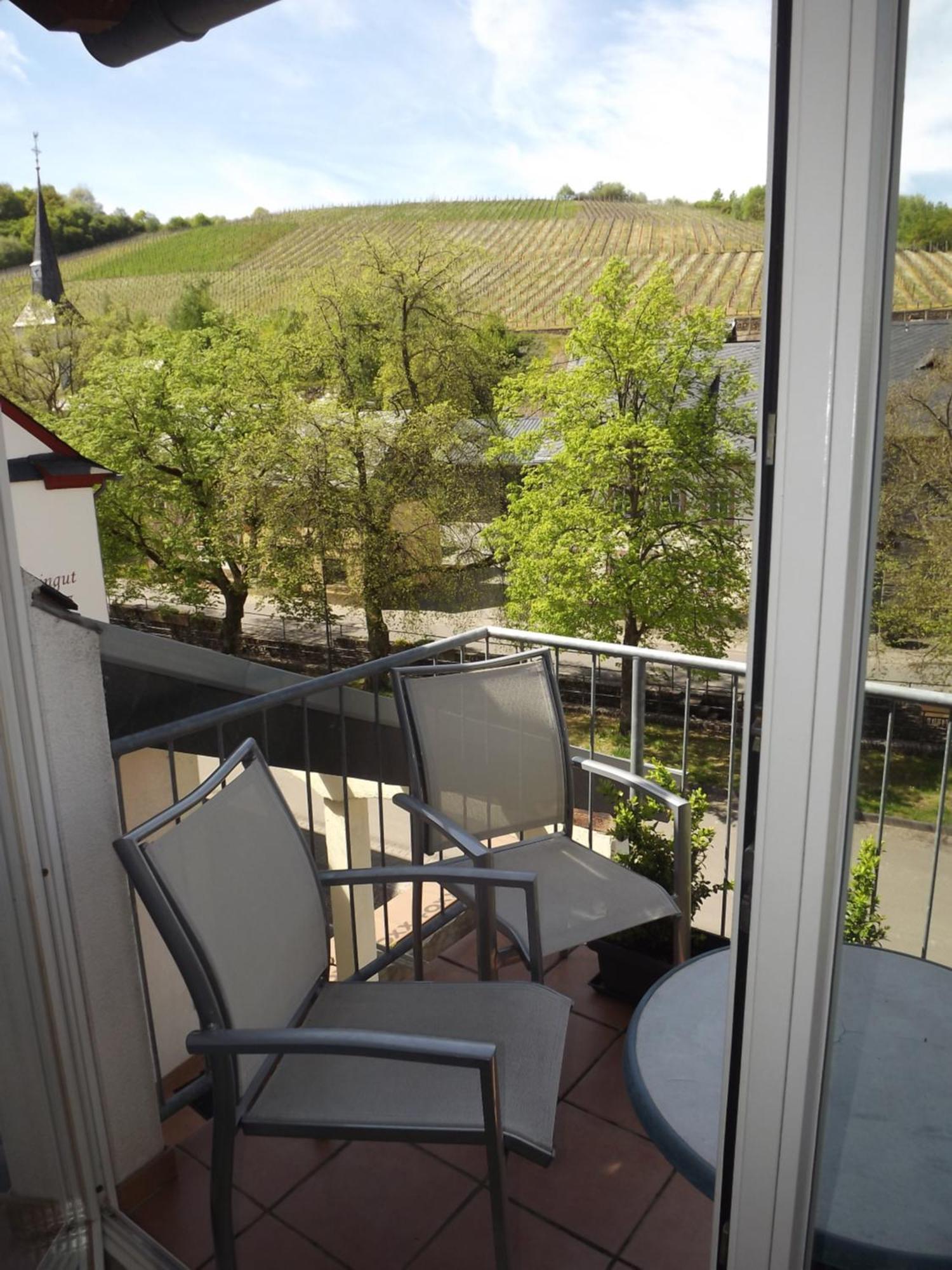 Ferienweingut & Gutsrestaurant Becker Lägenhet Burgen  Exteriör bild