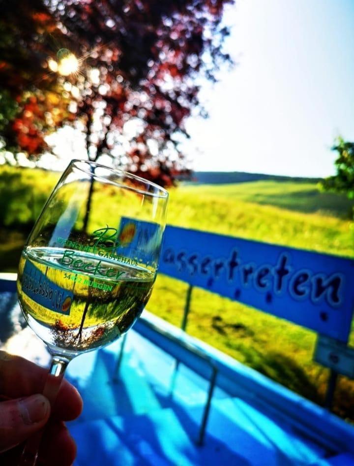 Ferienweingut & Gutsrestaurant Becker Lägenhet Burgen  Exteriör bild