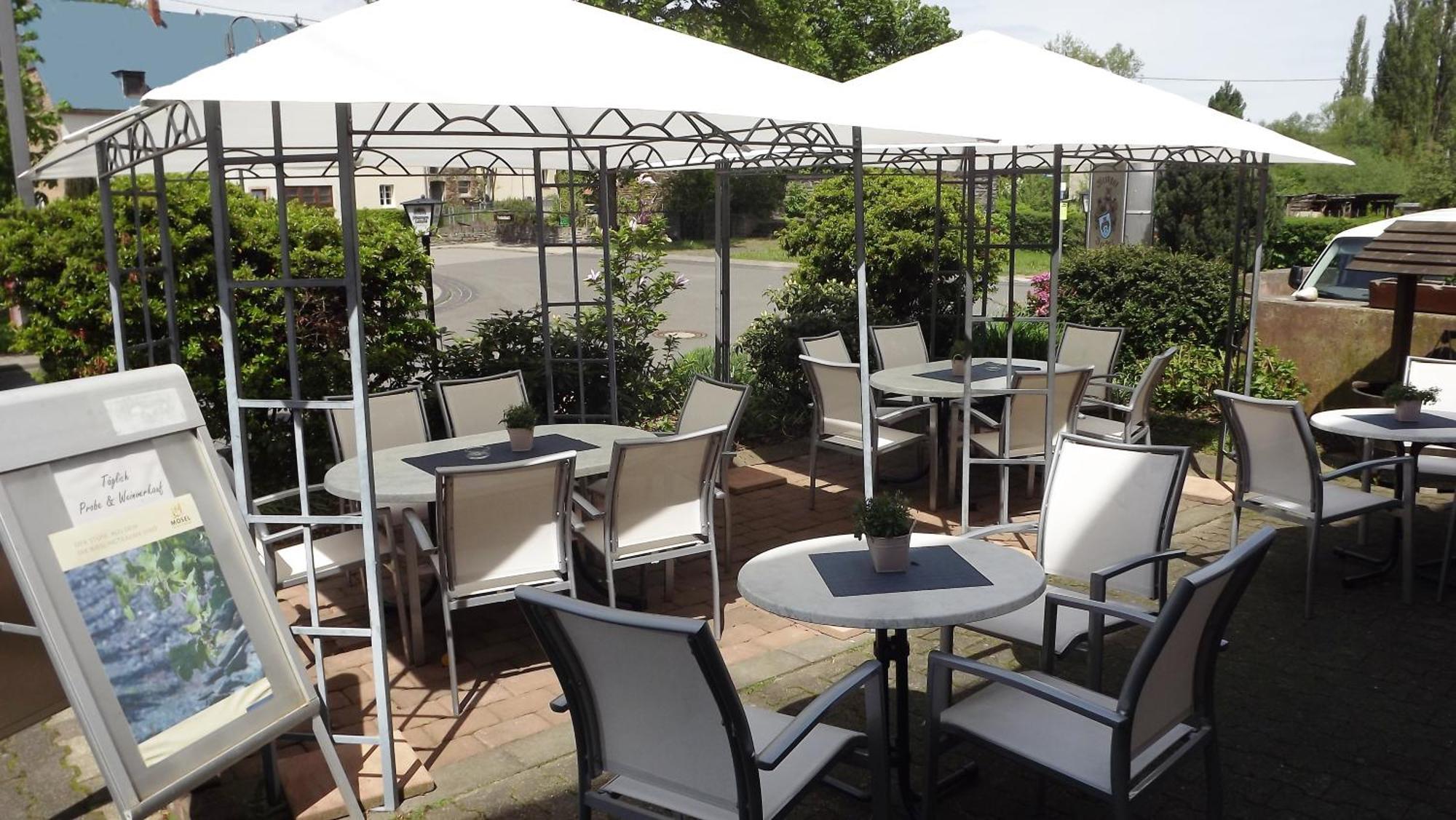 Ferienweingut & Gutsrestaurant Becker Lägenhet Burgen  Exteriör bild