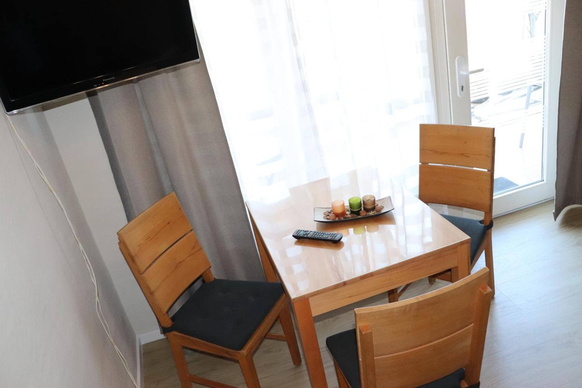 Ferienweingut & Gutsrestaurant Becker Lägenhet Burgen  Exteriör bild